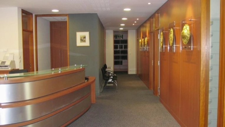 Image de Bâtiment professionnel et Bureau 