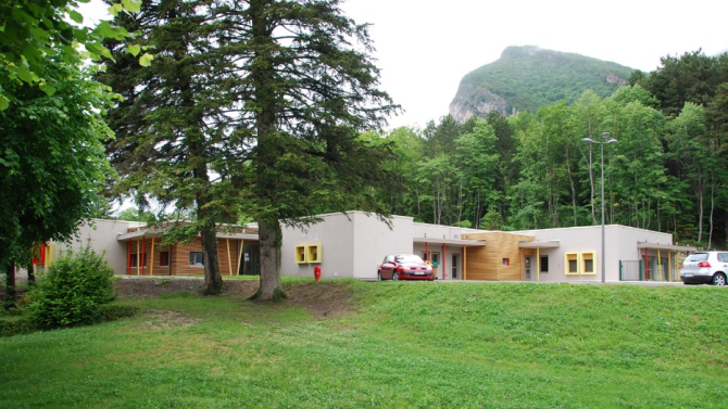 Structure multi accueil