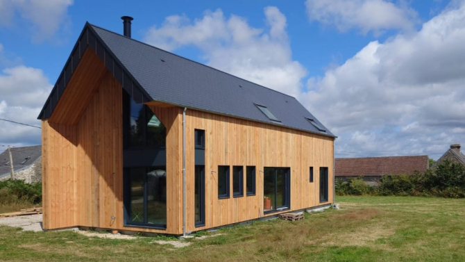 MAISON E & R