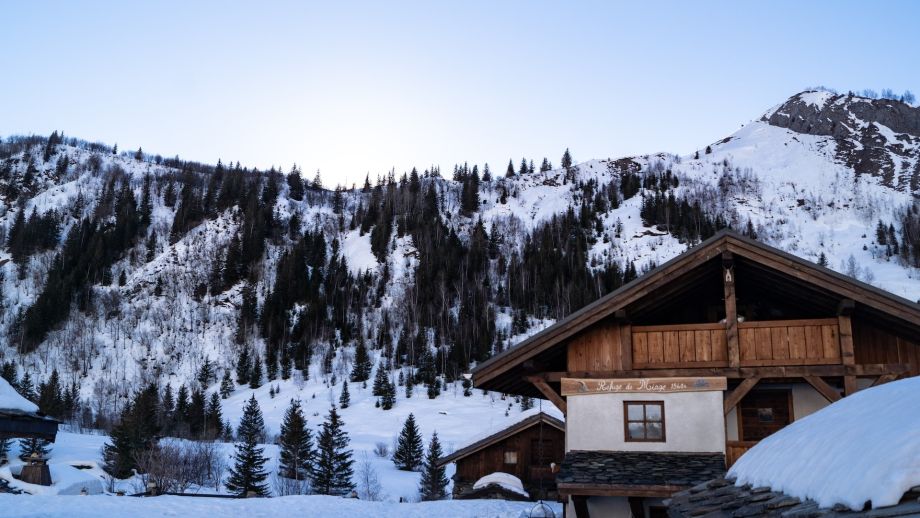 L'Éclat Architectural des Montagnes : Découvrez l'Architecture Unique de Rhône-Alpes