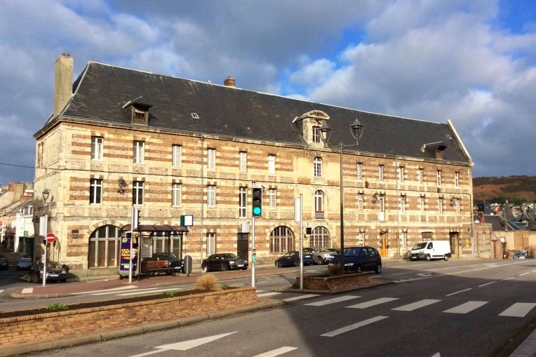 Historical / Listed Buildings, Commercial - industrial, Offices, Public Access Buildings, Renovation, historical