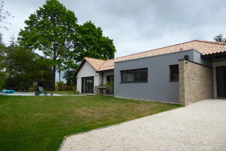 Single-Family Homes, Renovation, Townhouses, Country Homes, Extension, New Build, Modern