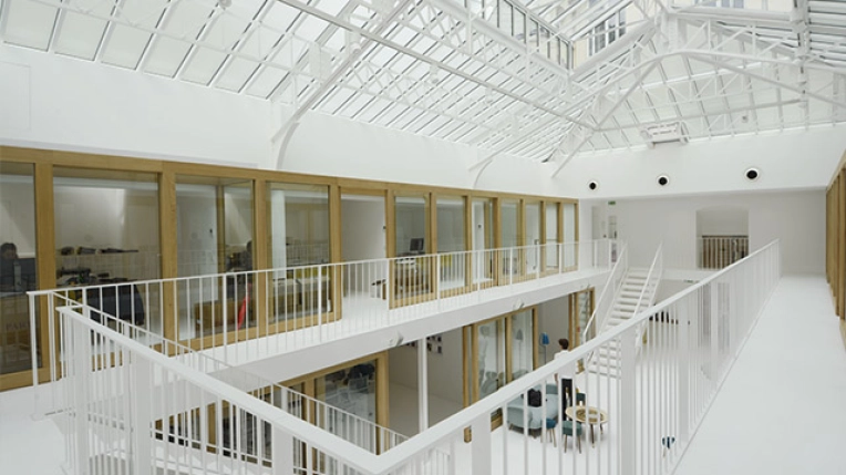 Bâtiment professionnel, Bureau, Rénovation, Architecture d’intérieur, Construction neuve, Contemporain