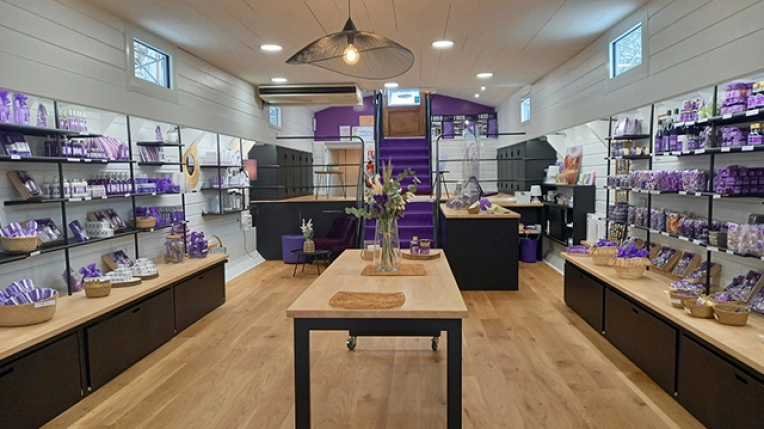 Retail, Interior Architecture & Design, Restoration, contemporary, Modern