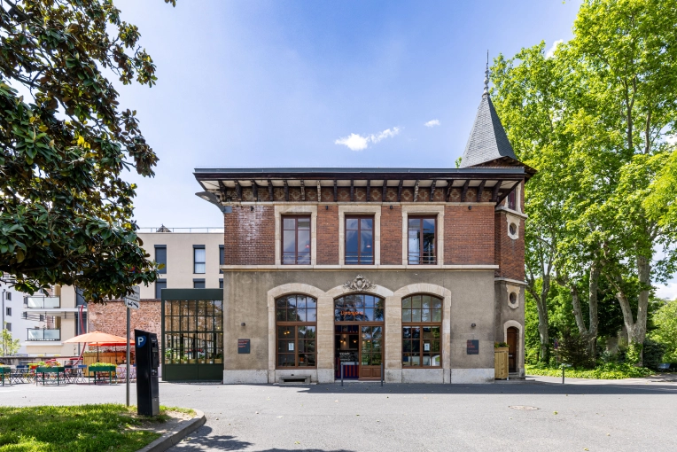 Public Access Buildings, Renovation, Interior Architecture & Design, Extension, Energy renovation, Attic, Design / Plans, Building permits, Construction Management, Consulting, Diagnostic