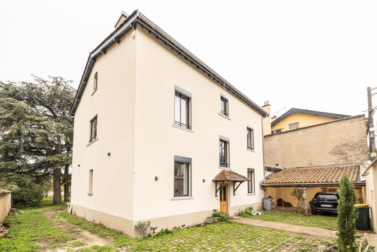 Single-Family Homes, Renovation, Townhouses, Interior Architecture & Design, Extension, Energy renovation, Attic, Design / Plans, Building permits, Construction Management, Consulting