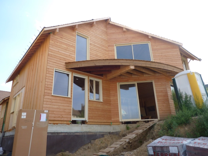 Single-Family Homes, Country Homes, Villa