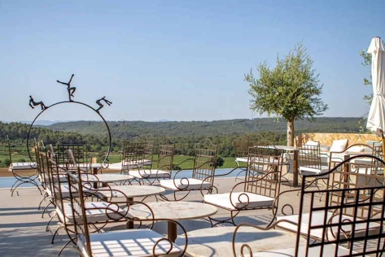 Hotels - Restaurants, Renovation, contemporary