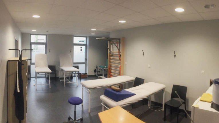 Bâtiment professionnel, Bureau, Bâtiment accueillant du public (ERP), Architecture d’intérieur, Construction neuve, Contemporain