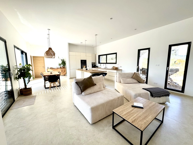 Single-Family Homes, New Build, contemporary