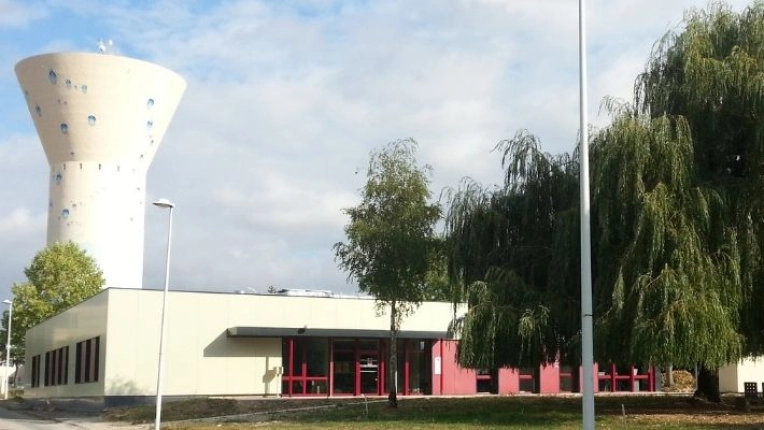 Commercial - industrial, Offices, New Build, Traditional