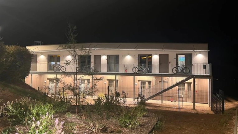 Hôtellerie - Restauration, Construction neuve, Contemporain