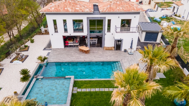 Landscape Architecture, Patios & Terraces, Single-Family Homes, Passive House / Eco-friendly, Smart Homes, Exterior, Country Homes, Pools, New Build, Modern