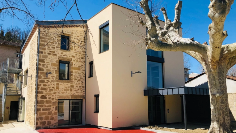 Patrimoine, Bâtiment professionnel, Bureau, Bâtiment accueillant du public (ERP), Extension, Réhabilitation, Contemporain