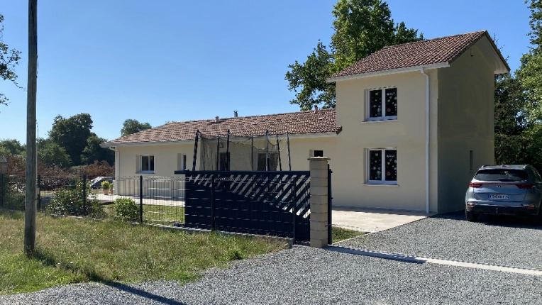 Surélévation, Maison individuelle, Rénovation, Maison de ville, Maison de campagne, Contemporain, Traditionnel