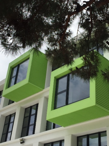 Transformation, Bâtiment accueillant du public (ERP), Contemporain