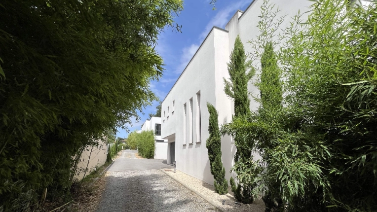 Single-Family Homes, Townhouses, New Build, contemporary, Modern