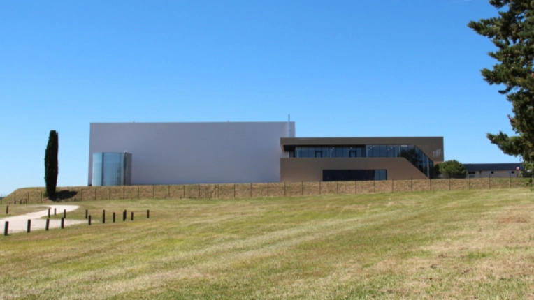 Bâtiment professionnel, Bâtiment industriel, Construction neuve, Contemporain, Moderne