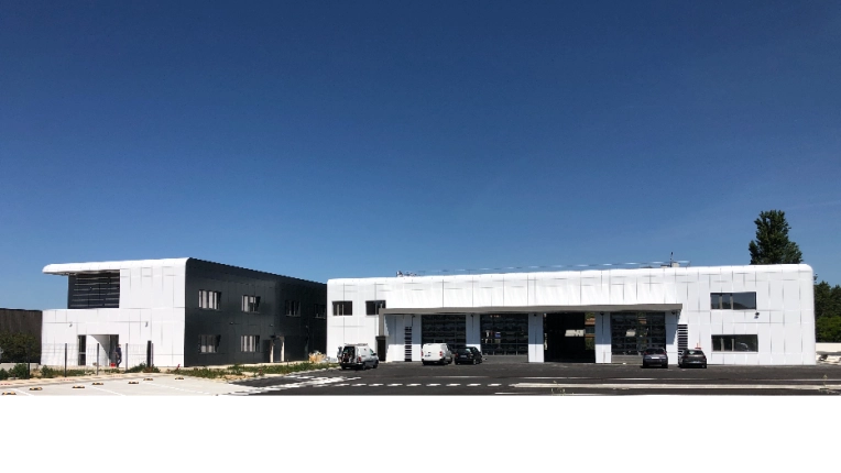 Bâtiment professionnel, Bureau, Bâtiment industriel, Bâtiment accueillant du public (ERP), Construction neuve, Contemporain, Moderne