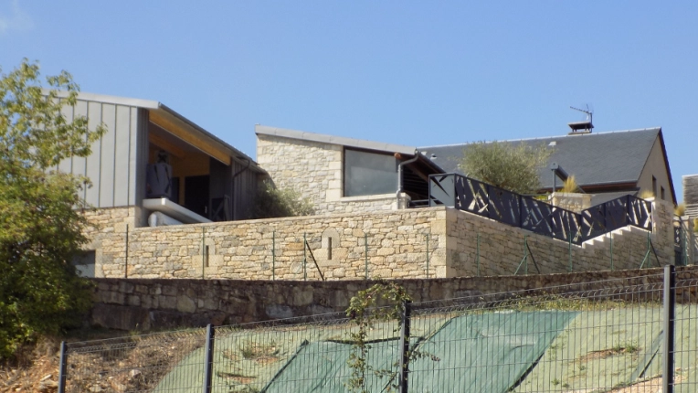 Maison individuelle, Piscine, Construction neuve, Moderne, Traditionnel