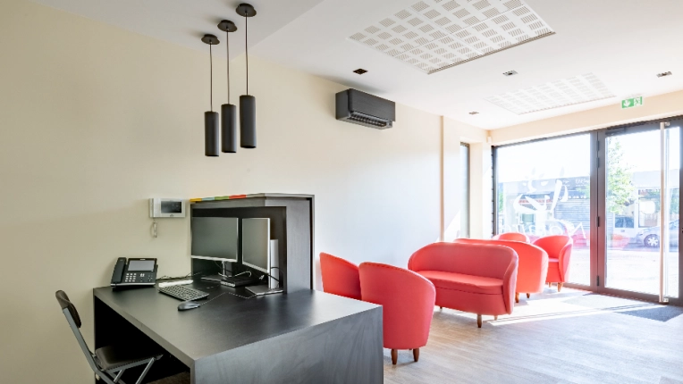 Bâtiment professionnel, Bureau, Rénovation, Contemporain