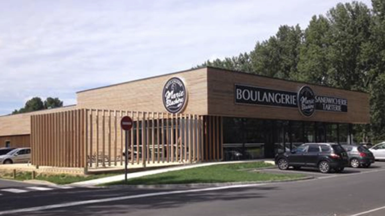 Commerce, Hôtellerie - Restauration, Bâtiment accueillant du public (ERP), Construction neuve, Contemporain