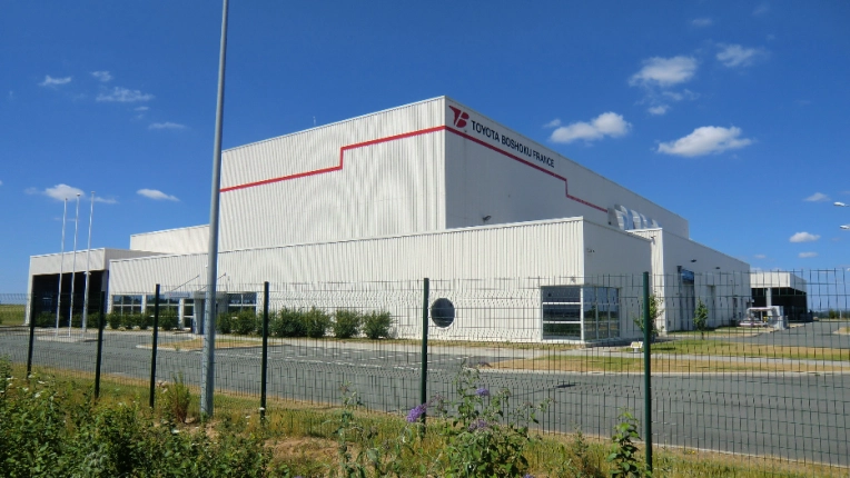 Construction neuve, Usine, Minimaliste