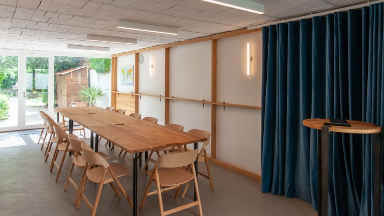 Transformation, Bâtiment professionnel, Bureau, Bâtiment accueillant du public (ERP), Rénovation, Architecture d’intérieur, Moderne