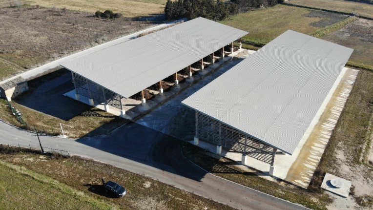 Bâtiment professionnel, Bâtiment agricole, Construction neuve, Contemporain