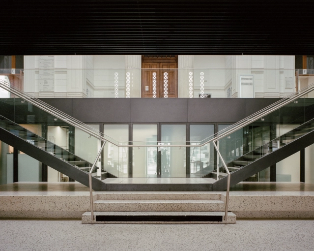 Mise aux normes, Bâtiment professionnel, Bureau, Rénovation, Architecture d’intérieur, Réhabilitation, Plan, Permis de construire, Conseil, Diagnostic, Déclaration de travaux