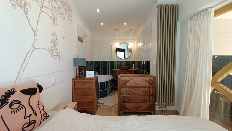 Single-Family Homes, New Build, Vintage, contemporary