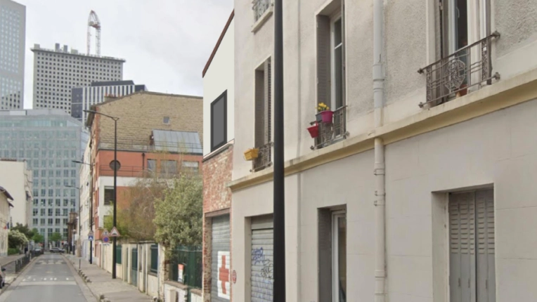 Vertical expension, Single-Family Homes, contemporary