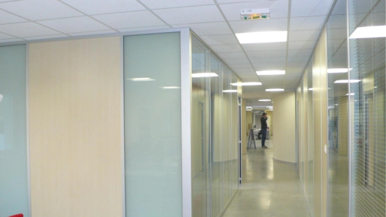 Transformation, Bâtiment professionnel, Contemporain