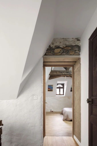 Single-Family Homes, Townhouses, Restoration, contemporary