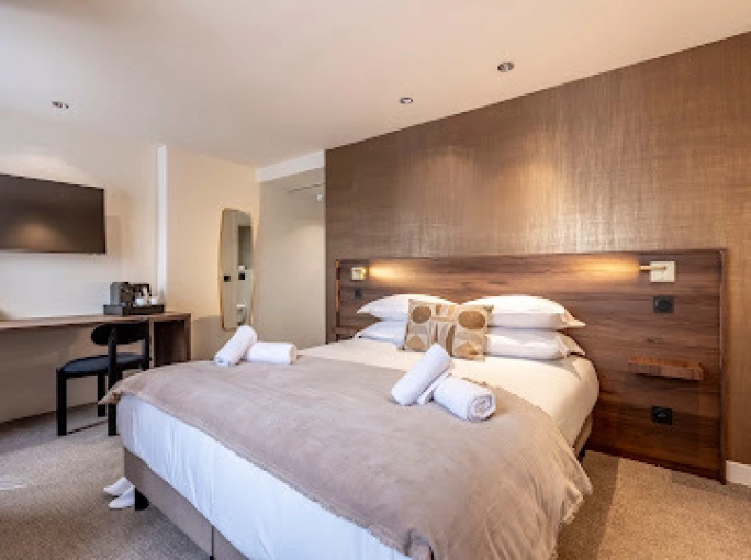 Hotels - Restaurants, Renovation, contemporary