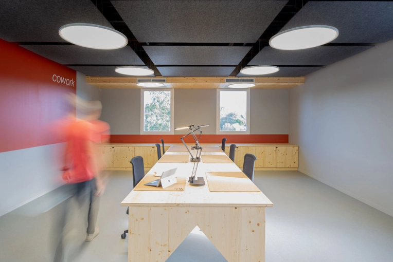 Bâtiment professionnel, Bureau, Bâtiment accueillant du public (ERP), Rénovation, Architecture d’intérieur, Réhabilitation, Contemporain, Moderne