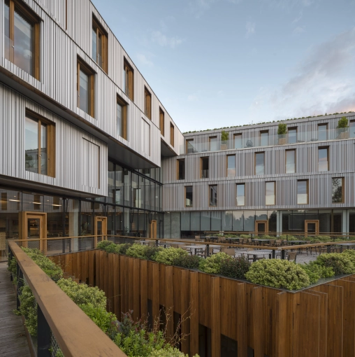 Hôtellerie - Restauration, Bâtiment accueillant du public (ERP), Construction neuve, Contemporain, Moderne