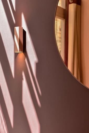 Hotels - Restaurants