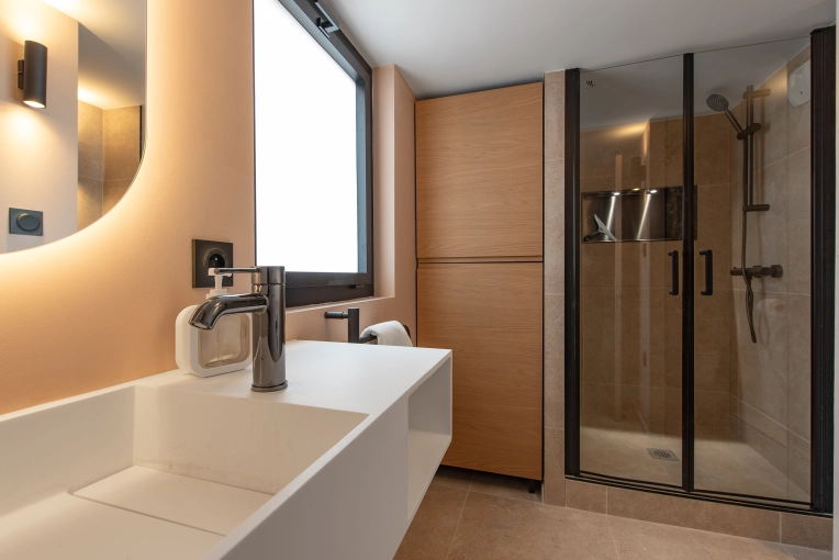 Building Upgrades, Multi-unit Residential, Renovation, Interior Architecture & Design, Feasibility Studies, Restoration, Energy renovation, Design / Plans, Building permits, Construction Management, Consulting