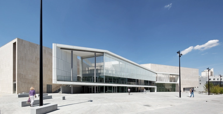 Hôtellerie - Restauration, Bâtiment accueillant du public (ERP), Construction neuve, Contemporain, Moderne