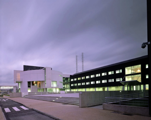 Transformation, Bâtiment professionnel, Bureau, Bâtiment industriel, Architecture d’intérieur, Extension, Construction neuve, Réhabilitation, Contemporain