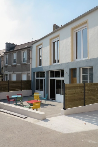 Patios & Terraces, Retail, Renovation, contemporary