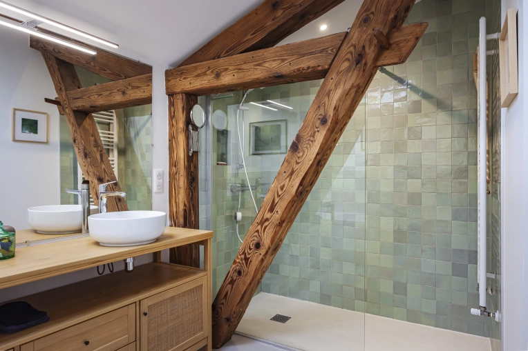 Conversion, Expertise, Building Upgrades, Apartment, Renovation, Restoration, Energy renovation, Attic, Design / Plans, Building permits, Construction Management, Consulting, Diagnostic, Home pre-purchase advice