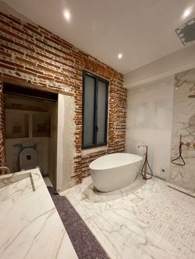 Historical / Listed Buildings, Conversion, Expertise, Building Upgrades, Vertical expension, Interior Architecture & Design, Restoration, Energy renovation, Design / Plans, Building permits, Construction Management, Consulting, Diagnostic, Home pre-purchase advice