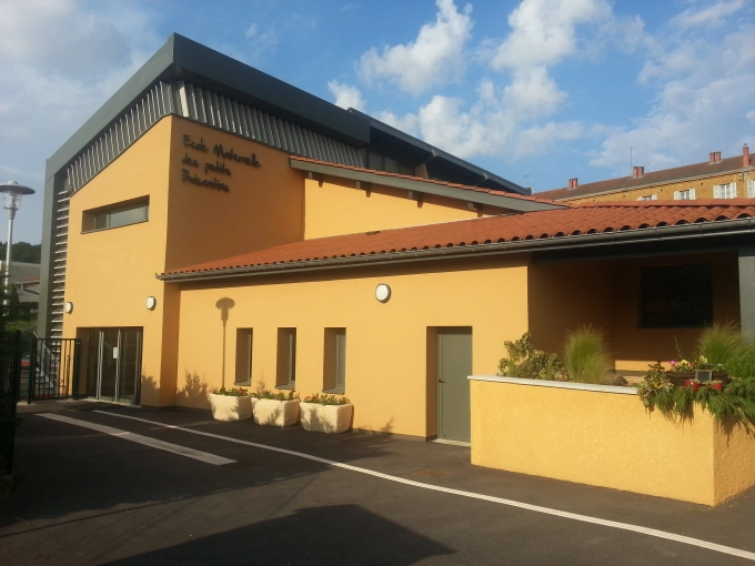 Bâtiment accueillant du public (ERP), Extension, Contemporain