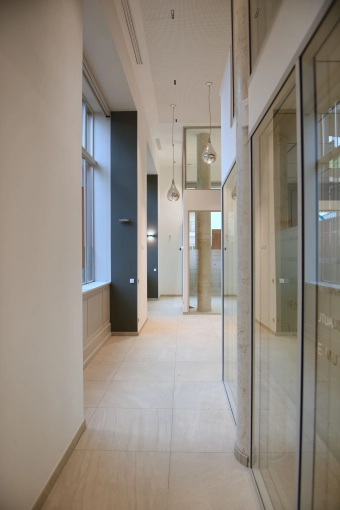 Offices, Public Access Buildings, Renovation, contemporary