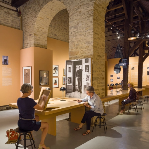 Patrimoine, Transformation, Commerce, Hôtellerie - Restauration, Bâtiment professionnel, Bureau, Bâtiment accueillant du public (ERP), Rénovation, Architecture d’intérieur, Réhabilitation, Traditionnel, Ancien, Historique