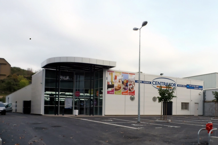 Commerce, Construction neuve, Moderne