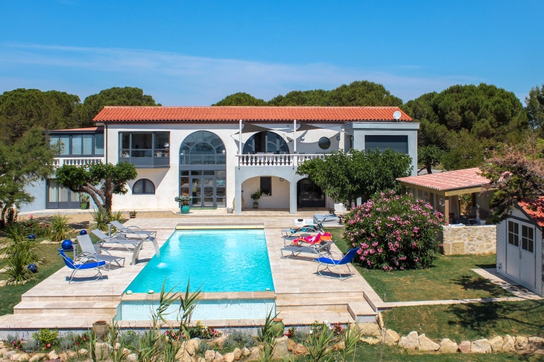 Assistance à la maitrise d'ouvrage, Surélévation, Maison individuelle, Extérieur, Rénovation, Maison de ville, Piscine, Extension, Construction neuve, Réhabilitation, Rénovation énergétique, Aménagement combles, Villa, Contemporain, Moderne