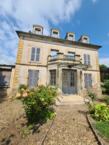 Building Upgrades, Single-Family Homes, Renovation, Country Homes, Interior Architecture & Design, Extension, Feasibility Studies, Restoration, Energy renovation, Attic, Design / Plans, Building permits, Consulting